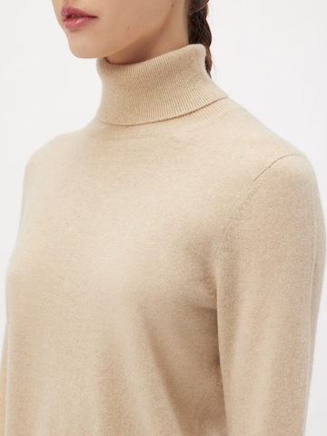 GOBI Cashmere - Jersey 'Women's Essential Cashmere Turtleneck Sweater' en beige