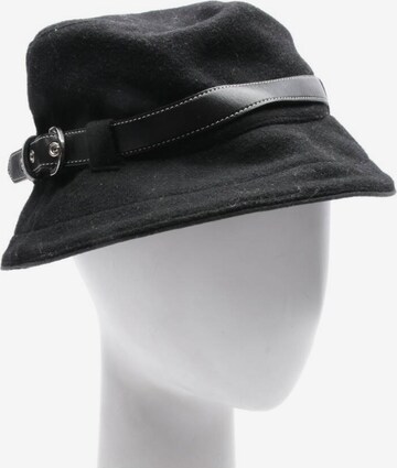 BURBERRY Hat & Cap in L in Black: front