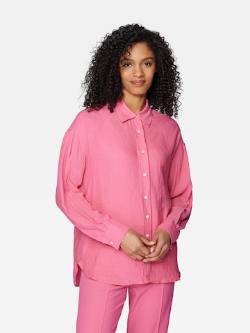 Mavi Blouse in Pink: front