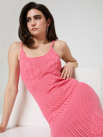 LENI KLUM x ABOUT YOU Knitted dress 'Simona' in Pink