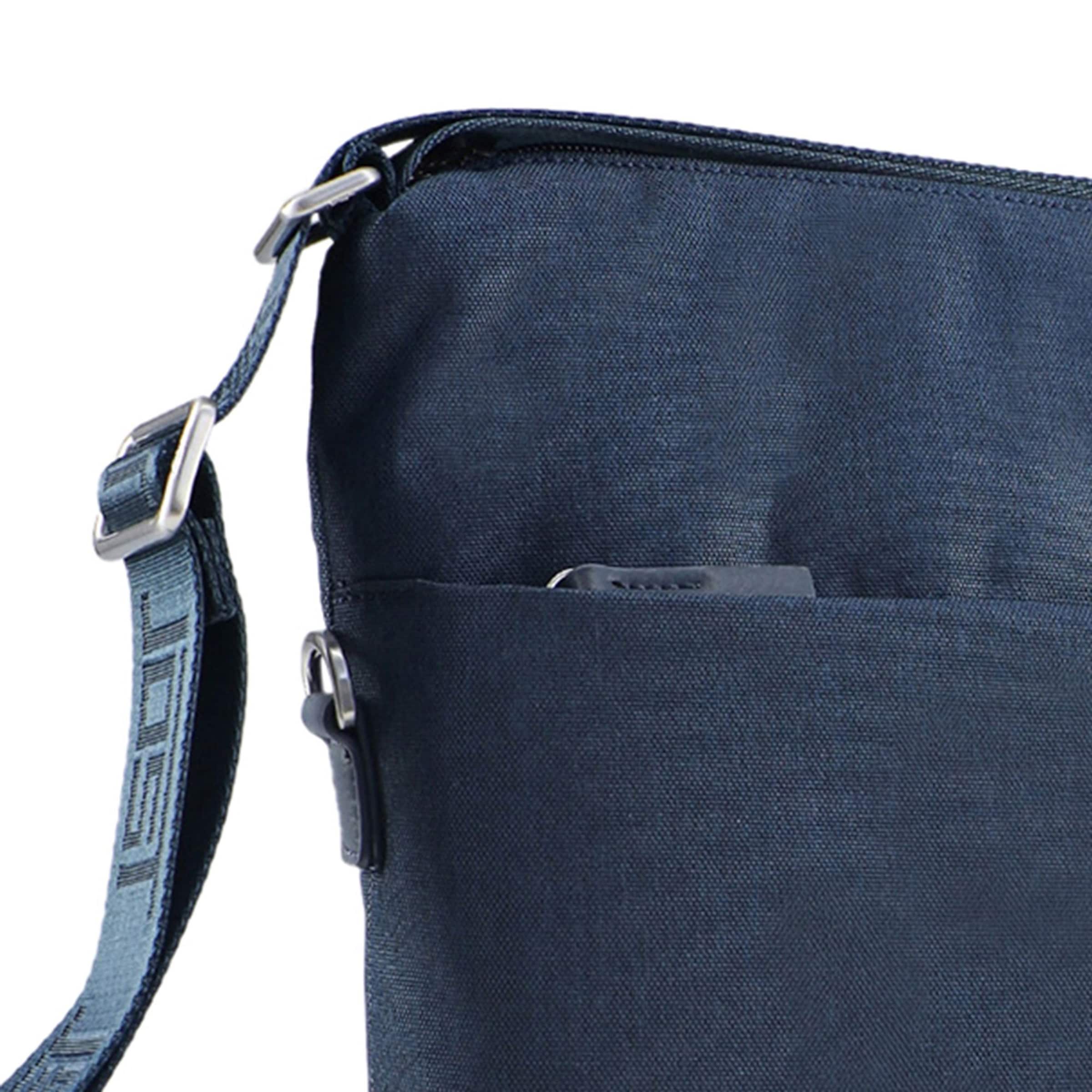 JOST Schultertasche 'Bergen' in Blau