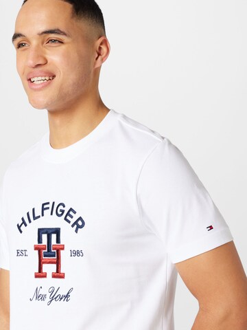 TOMMY HILFIGER Tričko – bílá