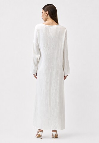 Robe Elara en blanc