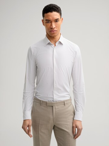 Coupe slim Chemise 'Travel Pit' JOOP! en blanc : devant