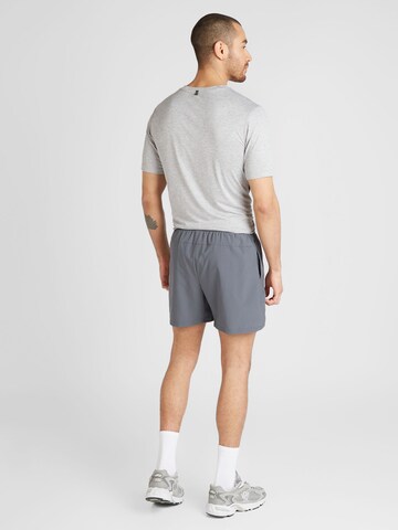 new balance Regular Спортен панталон в сиво