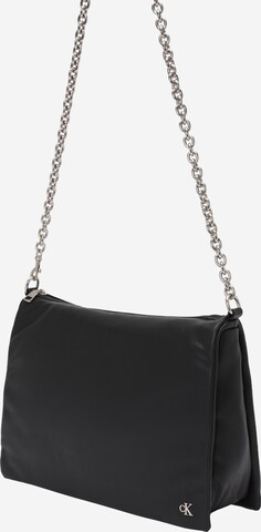 Calvin Klein Jeans Schultertasche in Schwarz