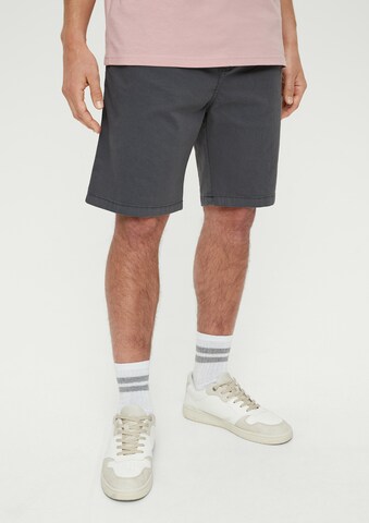 QS Regular Trousers in Grey: front