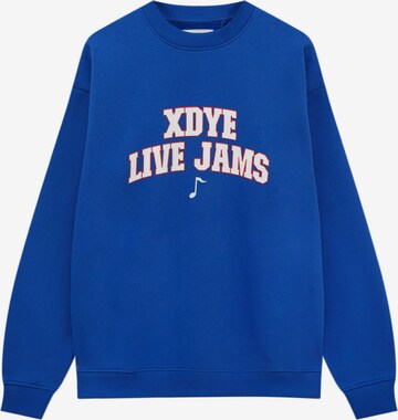 Pull&Bear Sweatshirt in Blue: front