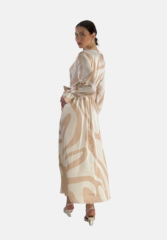 Elara Jurk in Beige