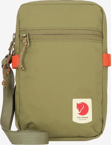 Fjällräven Crossbody Bag in Green: front