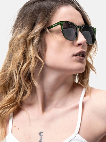 Smooder Sunglasses 'Mesquite Sun' in Green