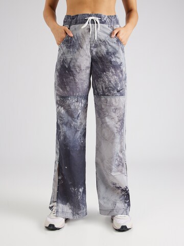 Nike Sportswear Regular Hose in Grau: Vorderseite