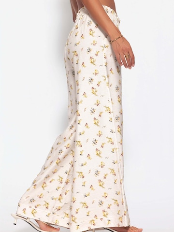 SASSYCLASSY Wide leg Byxa i beige