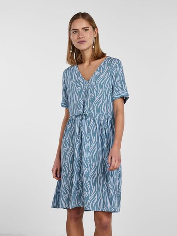 Robe 'Nya' PIECES en bleu : devant