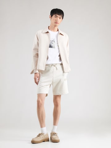 BOSS Regular Shorts in Weiß