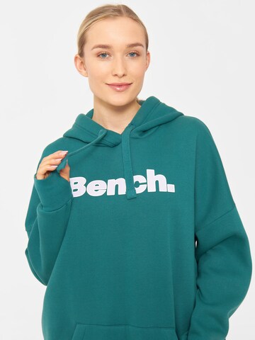 BENCH Sweatshirt 'Dayla' in Grün