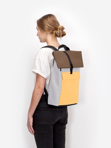 Ucon Acrobatics Backpack 'Jannik Medium Lotus Infinity' in Yellow: front