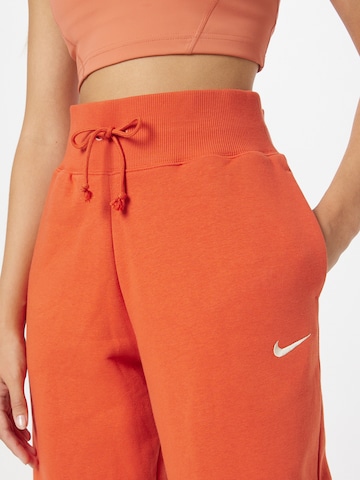 Regular Pantalon Nike Sportswear en rouge
