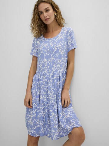 Rochie de la bonprix pe albastru