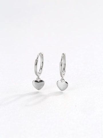 Hey Happiness Ohrringe 'Heart Huggie' in Silber