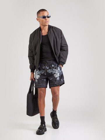 regular Pantaloni di Versace Jeans Couture in nero