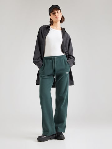 Abercrombie & Fitch Loosefit Kalhoty – zelená