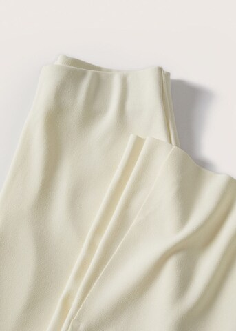 Flared Pantaloni 'Maggie' di MANGO in beige