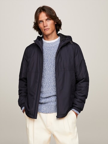 Veste fonctionnelle TOMMY HILFIGER en bleu : devant