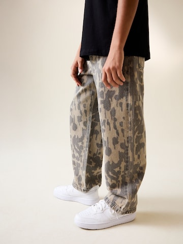 regular Jeans di Next in marrone