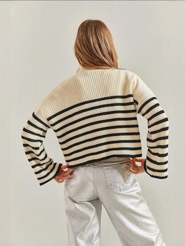 Bianco Lucci - Pullover em bege