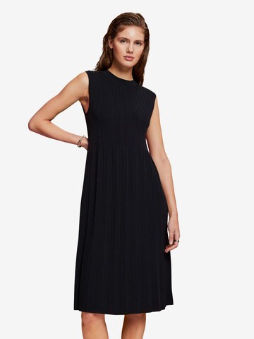 ESPRIT Knitted dress in Black: front