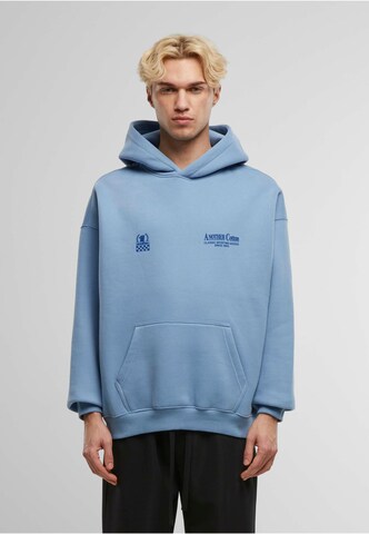 Pull-over ' ' Another Cotton Lab en bleu : devant