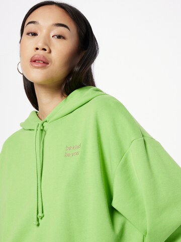 Sweat-shirt Monki en vert