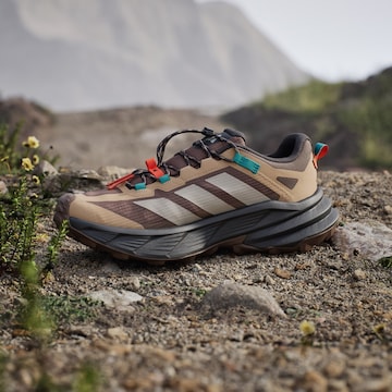 Pantofi 'Freehiker SL' de la ADIDAS TERREX pe maro
