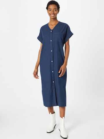 Robe-chemise Monki en bleu : devant