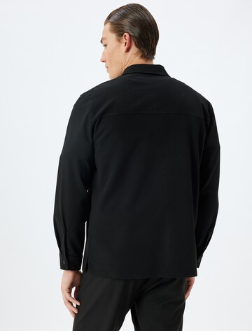 Koton Regular fit Tussenjas in Zwart