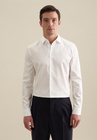 Coupe slim Chemise business 'Smart Classic' SEIDENSTICKER en blanc : devant