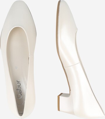 GABOR Pumps in White