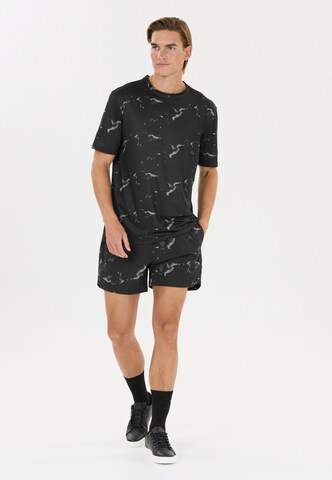 Virtus Regular Shorts 'Lavis' in Schwarz