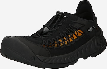 KEEN Flats 'UNEEK NXIS' in Black: front