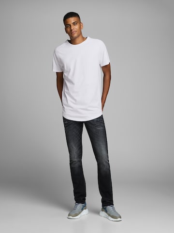 JACK & JONES جينز مضبوط قميص بلون أبيض