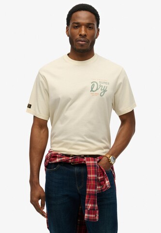 T-Shirt 'Tap Room' Superdry en beige : devant