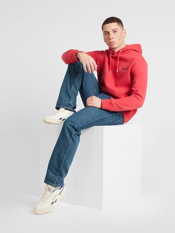 Superdry Sweatshirt 'Essential' i röd
