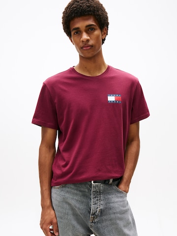 T-Shirt 'ESSENTIAL' Tommy Jeans en rouge : devant