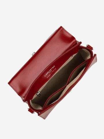 Borsa a mano 'Lancaster Sac à rabat avec fermoir Suave even Carmin' di LANCASTER Paris in rosso