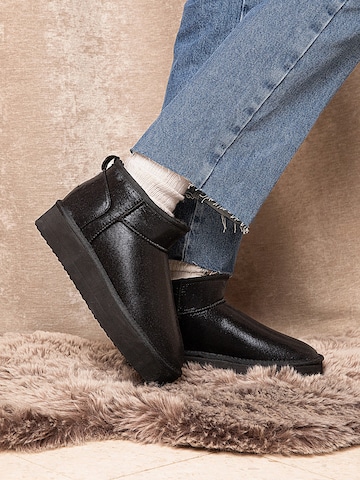 Stivale 'MILEY' di Island Boot in nero: frontale