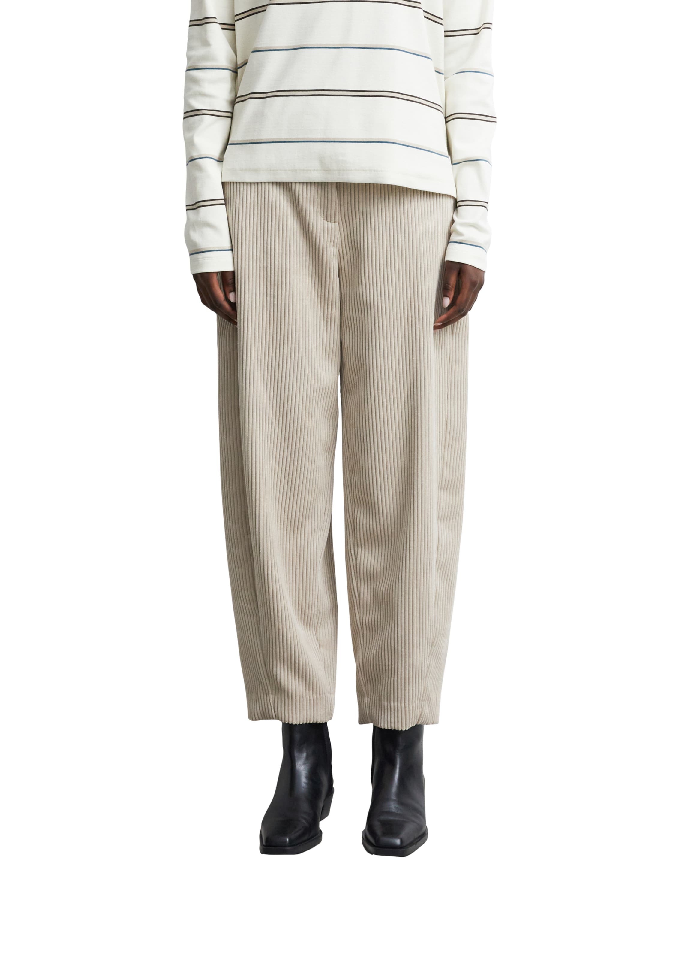 COMMA Vat Broek in Beige: voorkant