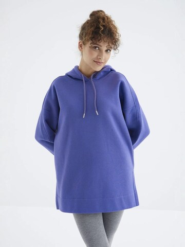 Felpa di Tommy Life in blu