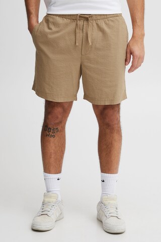 !Solid Regular Hose in Beige: Vorderseite