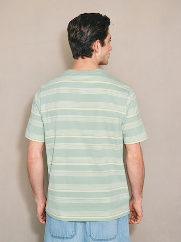 Next T-Shirt 'Edit' in Grün
